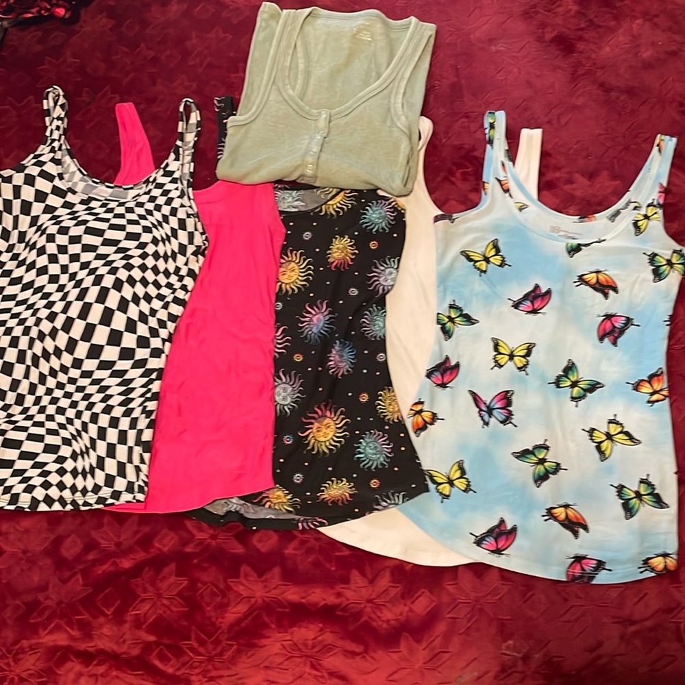 Lot of 6 pc Small tank tops